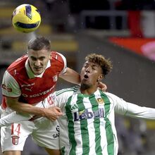 <![CDATA[ Muro não cede na Pedreira: recorde à vista e uma marca de fazer inveja à elite europeia ]]>