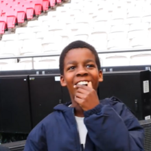 <![CDATA[ «É como um sonho»: Rodrigo, o menino de 9 anos que salvou a mãe, visitou o Estádio da Luz ]]>