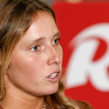 <![CDATA[ Francisca Veselko fala da chegada ao Circuito Mundial: «São muitos anos de dedicação e resiliência» ]]>