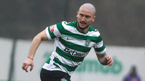 Nuno Santos regressou aos relvados frente à Oliveirense