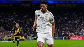 O momento em que Bellingham se lesionou no Real Madrid-Rayo Vallecano