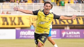 Médio argentino a caminho do Feirense