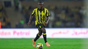 Kanté reforça o Fenerbahçe após aprovação da FIFA