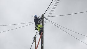 Mau tempo desta madrugada fez mais estragos pelo país