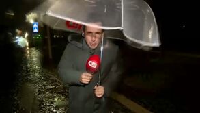 Vento intenso junto ao rio Tejo em Lisboa