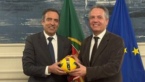 Reinaldo Teixeira, presidente da Liga, com Paulo Simões Ribeiro, secretário de Estado adjunto e da Administração Interna