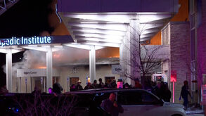 Incêndio de grandes dimensões obriga à evacuação de hospital na Pensilvânia