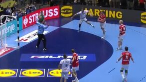 O melhor golo do Europeu de andebol é português: lance espetacular de António Areia distinguido pela EHF