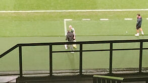 A ovação da noite para Nuno Santos: extremo voltou a jogar pelo Sporting 467 dias depois