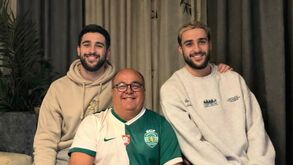 Amadeu, adepto do Sporting, clube dos filhos Bernardo (à esq.) e Tomás 