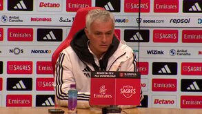 Mourinho: «Ivanovic? A minha missão é ganhar jogos... Ninguém me disse para estar atento à desvalorização de ativos»