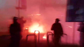 Onda de protestos violentos contra a presença do ICE nos Jogos de Inverno causa o caos em Milão