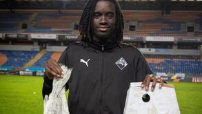 Beni exibe o 'troféu'