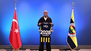 Talisca renova com o Fenerbahçe