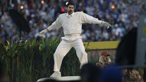 Donald Trump arrasa espetáculo do Super Bowl: «Absolutamente terrível, um dos piores de sempre!»