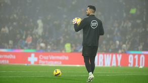 Diogo Costa durante o aquecimento antes do FC Porto-Sporting