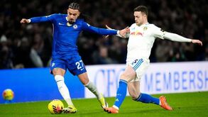 Malo Gusto (Chelsea) e Gabriel Gudmundsson (Leeds)