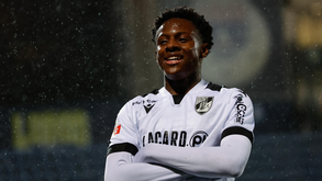 Oumar Camara celebra golo pelo Vitória