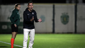 Micael Sequeira reage no banco de suplentes do Sporting