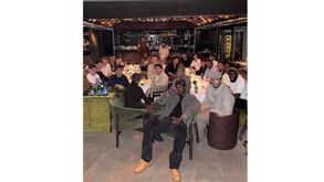 Plantel do Real Madrid reunido ao jantar