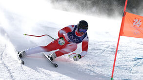 Franjo von Allmen em ação compete nos Jogos Olímpicos de Inverno