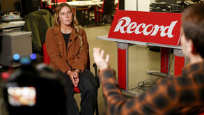 Kika Veselko e os sacrifícios para chegar ao Circuito Mundial de surf: «Não é só agarrar a prancha e ir para a água»