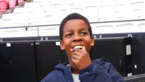 «É como um sonho»: Rodrigo, o menino de 9 anos que salvou a mãe, visitou o Estádio da Luz
