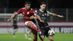 Marco Grilo (à esquerda) num jogo com o Caldas