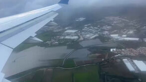 Imagens aéreas mostram extensão das inundações na zona do Tejo à chegada ao Aeroporto de Lisboa
