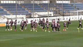 E ao terceiro dia.... Mbappé voltou: Real Madrid mostra francês já no treino com o pensamento no Benfica