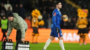 Pedro Neto destaca-se com hat-trick contra o Hull City