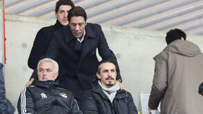 Rui Costa com Mourinho e Joaquim Milheiro