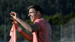 Jan Bednarek dedica golo a Samu