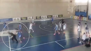 «Vai matá-lo»: árbitro agredido por jogador durante um jogo de basquetebol em Espanha