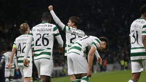 Jogadores do Sporting festejam golo de Daniel Bragança