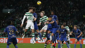 O momento em que Daniel Bragança cabeceou certeiro para o fundo da baliza do Famalicão