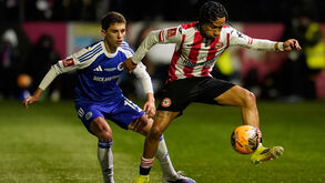 Brentford vence Macclesfield na Taça de Inglaterra