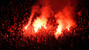Adeptos do Galatasaray fazem a festa nas bancadas