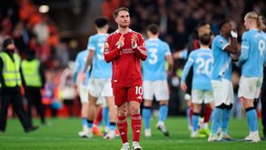 Mac Allister, jogador do Liverpool, associado ao Man. United