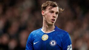 Louis Saha deseja ver Cole Palmer jogar com Bruno Fernandes