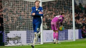 Palmer é letal nos penáltis