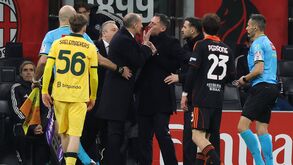 Tensão entre Allegri e Fàbregas: 