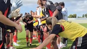 Pauleta vai ao 'túnel' no treino do Benfica após ser convocada pela primeira vez para a Seleção Nacional