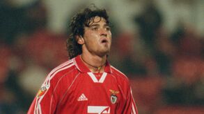 Tote jogou no Benfica em 1999/00