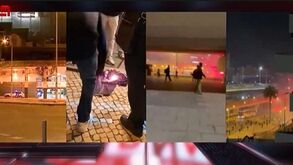 As imagens dos confrontos entre ultras de Sporting e Benfica e a reportagem em direto de Alvalade