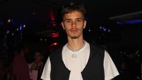 Irmão de Brooklyn Beckham toma posição na polémica familiar e manda farpa subtil... à cunhada 