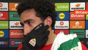 Tiago Tomás em lágrimas