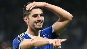 Atlético de Madrid pondera Joaquín Panichelli para substituir Julián Alvarez