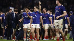 França vence Itália no Seis Nações e coloca-se a uma vitória de revalidar título