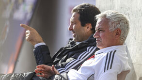 Mourinho com João Tralhão no Seixal